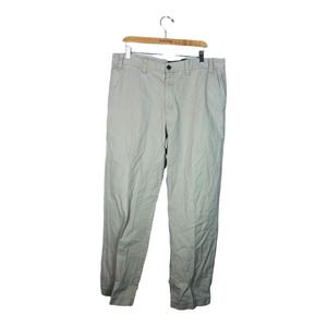 8916 Eddie Bauer Classic Fit Men’s Khaki Pants Size 38x34 straight leg hiking